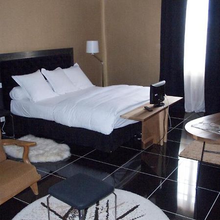 Hotel Saint Trophime ארל חדר תמונה