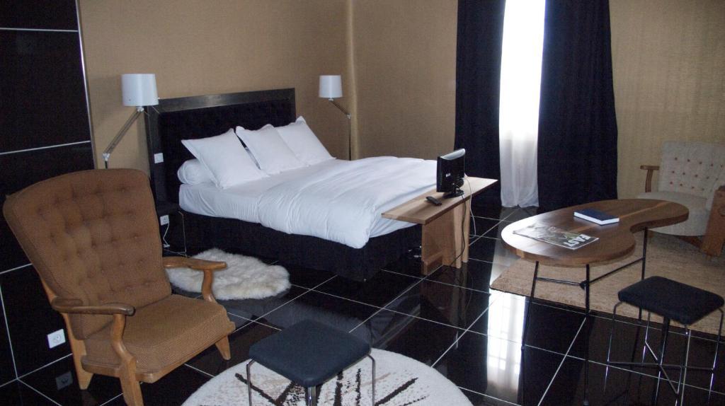 Hotel Saint Trophime ארל חדר תמונה