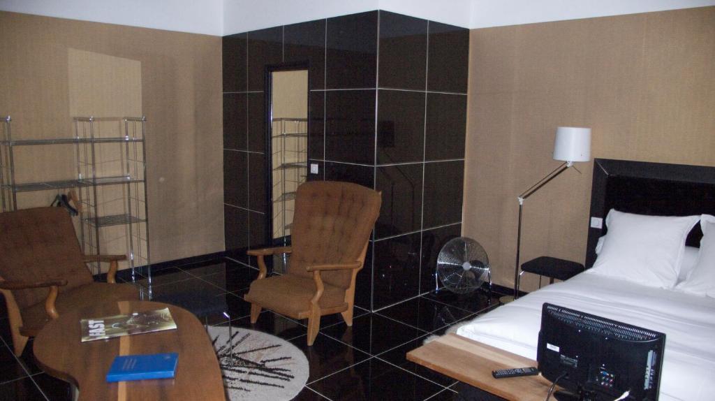 Hotel Saint Trophime ארל חדר תמונה